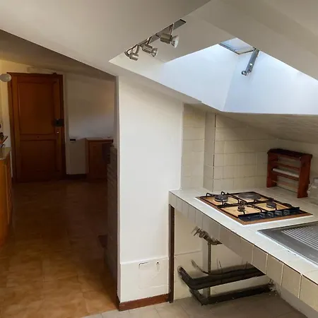 Pascoli Apartment