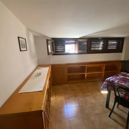 Pascoli Apartment